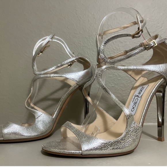 Jimmy Choo heel comfortable shoes, size 40 or 8.5 in great condition - Picture 2 of 4